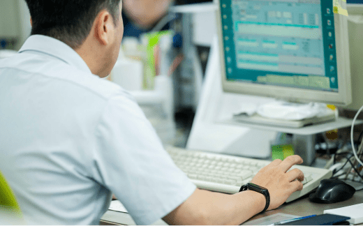 オペレーター作業中